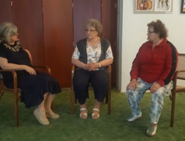 Polaznici rade na autorskoj predstavi diplomirane dramaturginje Maje Sviben a na temu okupljanja povodom godišnjice mature! Polaznici rade na autorskoj predstavi diplomirane dramaturginje Maje Sviben a na temu okupljanja povodom godišnjice mature!