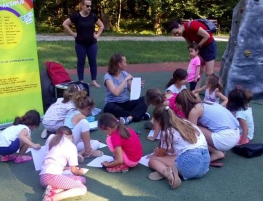 ....s prvih igraonica....veselo i razigrano!